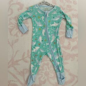 Little sleepies shark soirée 3-6 VGUC